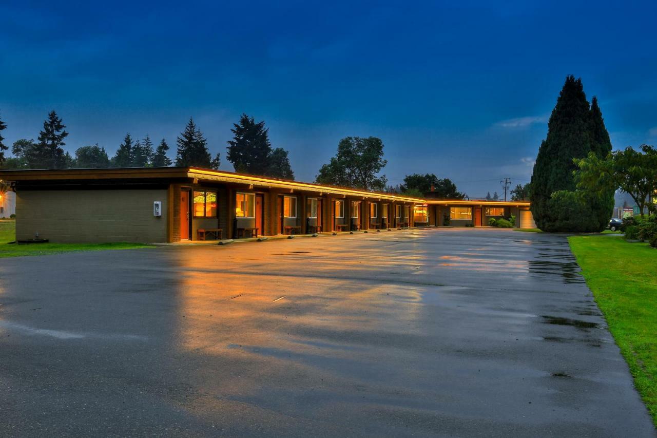 Arbutus Grove Motel Parksville Eksteriør bilde