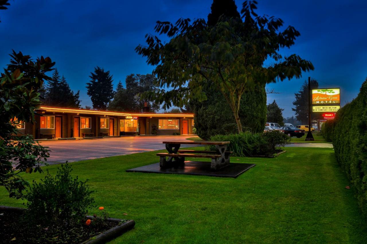 Arbutus Grove Motel Parksville Eksteriør bilde