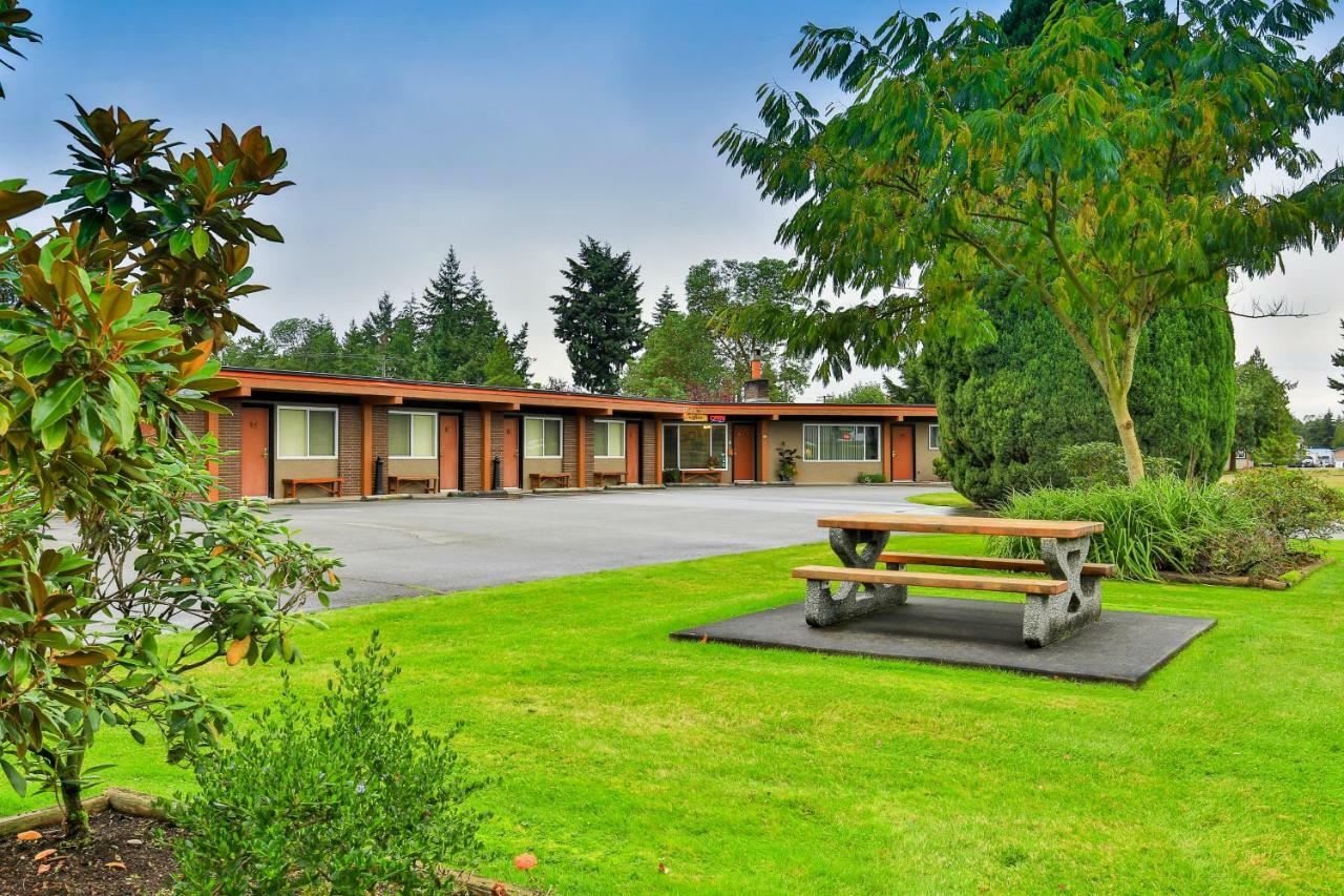 Arbutus Grove Motel Parksville Eksteriør bilde