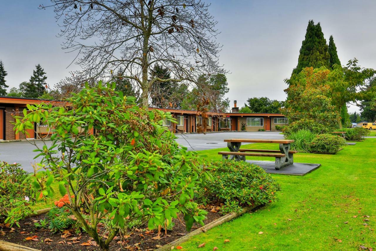 Arbutus Grove Motel Parksville Eksteriør bilde